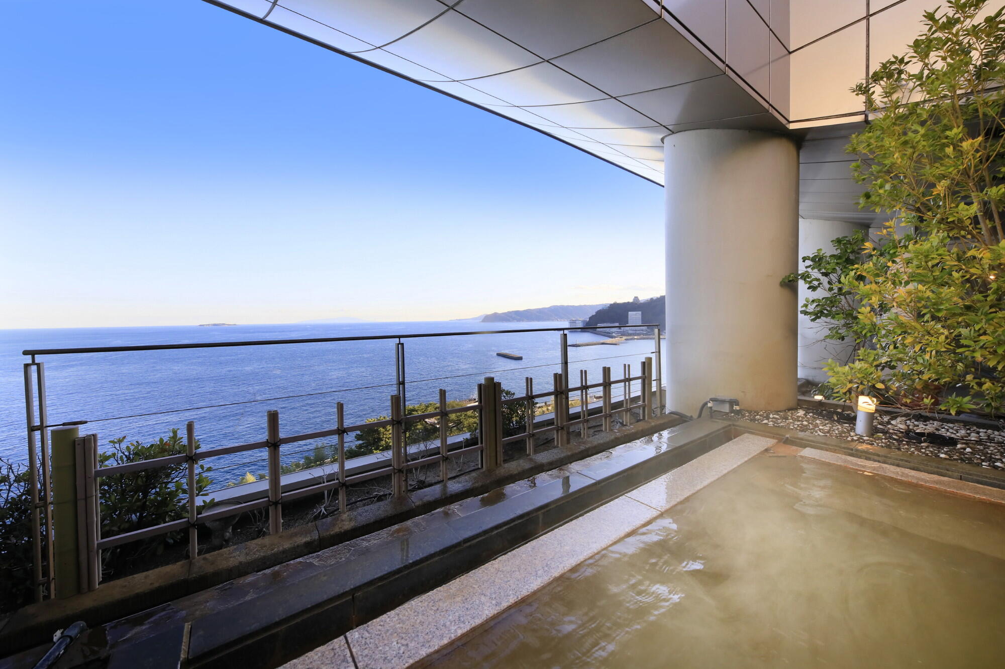 写真：露天風呂・大浴場