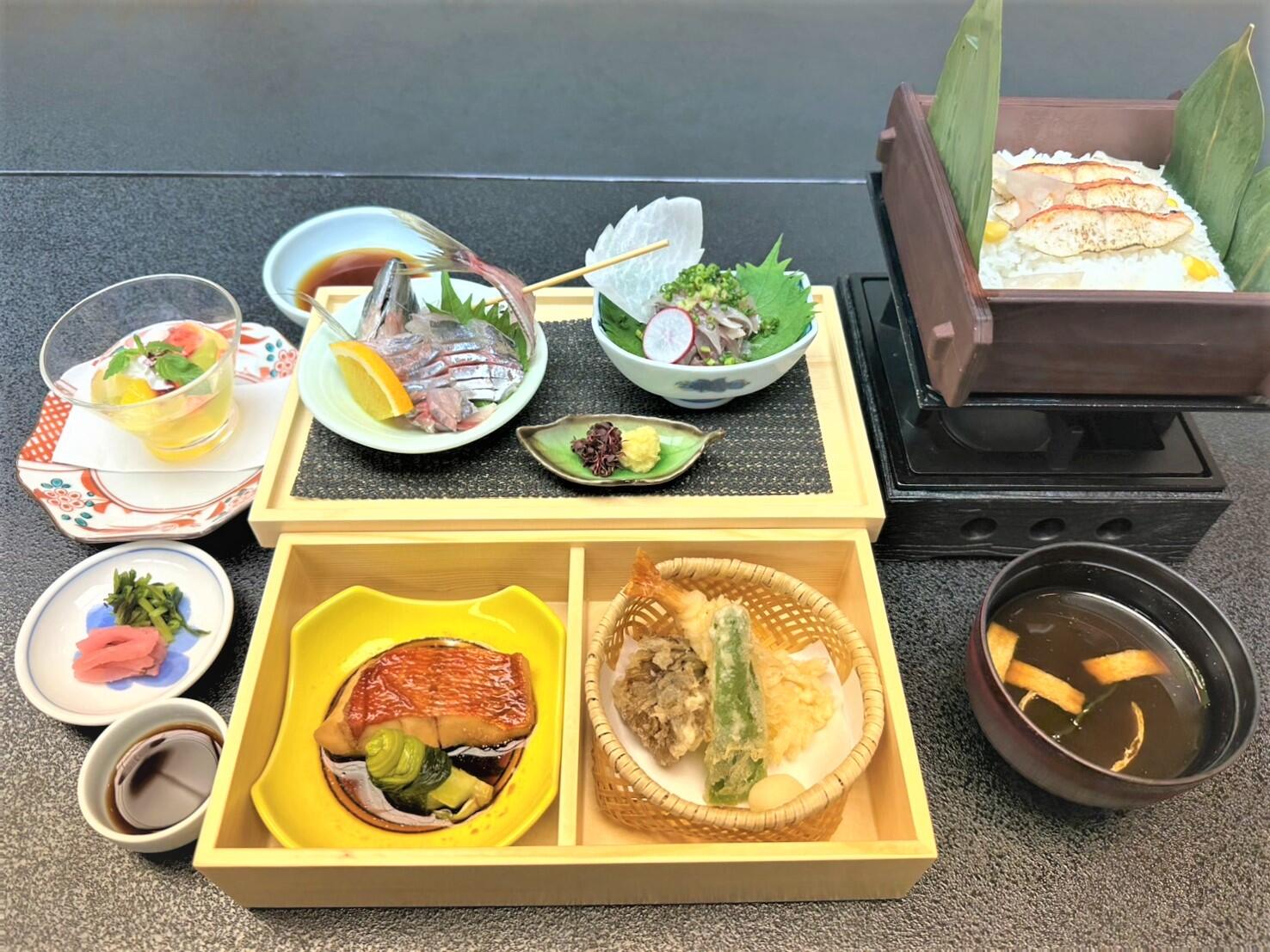 特選ランチ【味彩】.jpg